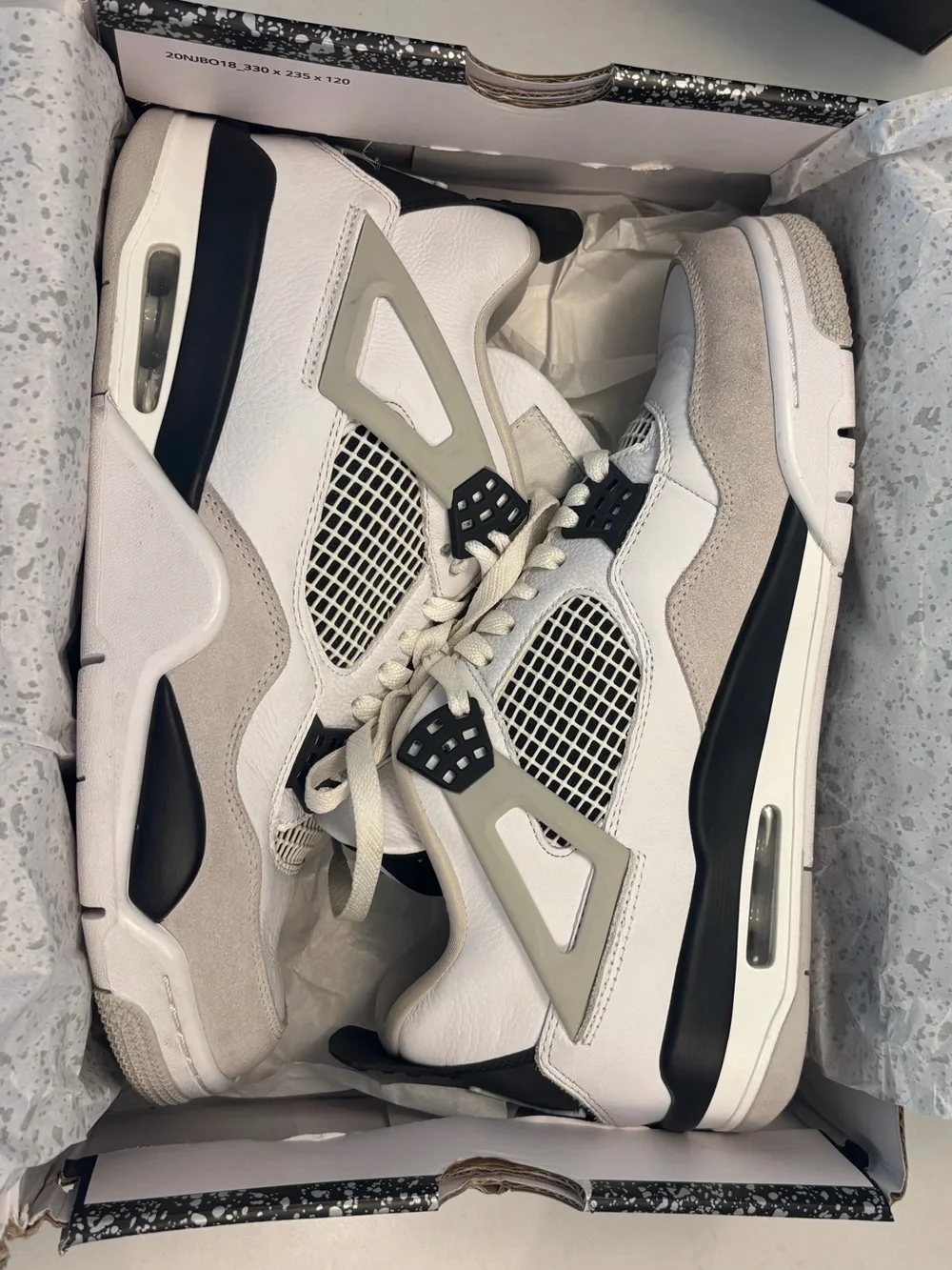 Men’s Air Jordan 4 Retro Modern Release  // Pre-Owned w/ OG Box